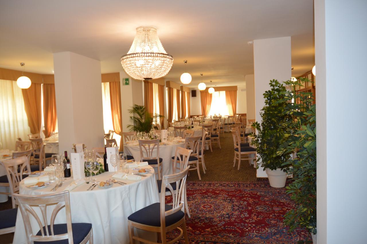 Olympic Regina Hotel Pinzolo Eksteriør bilde
