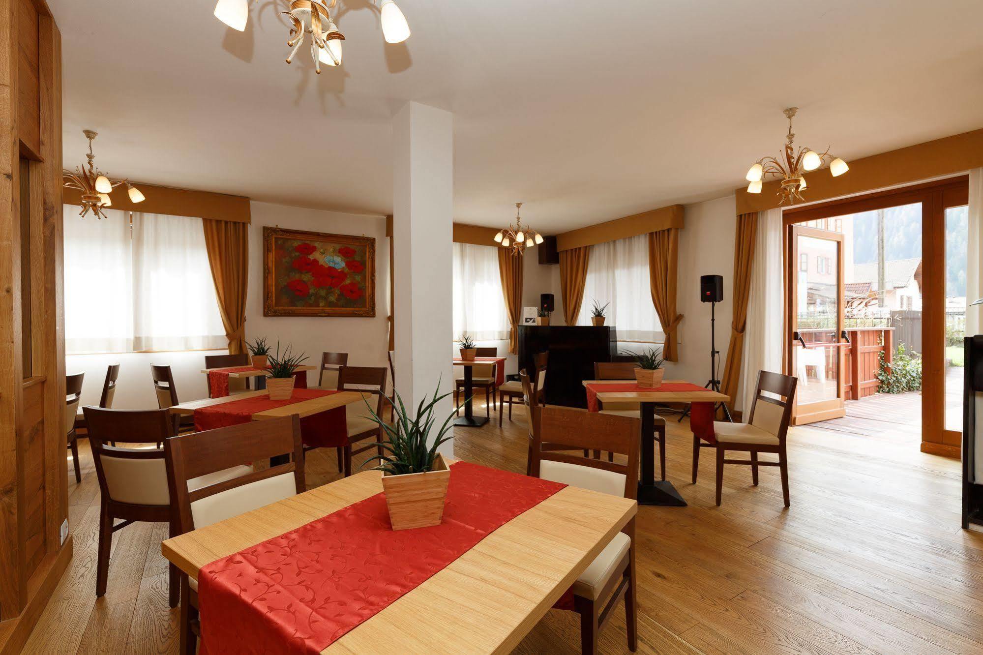Olympic Regina Hotel Pinzolo Eksteriør bilde