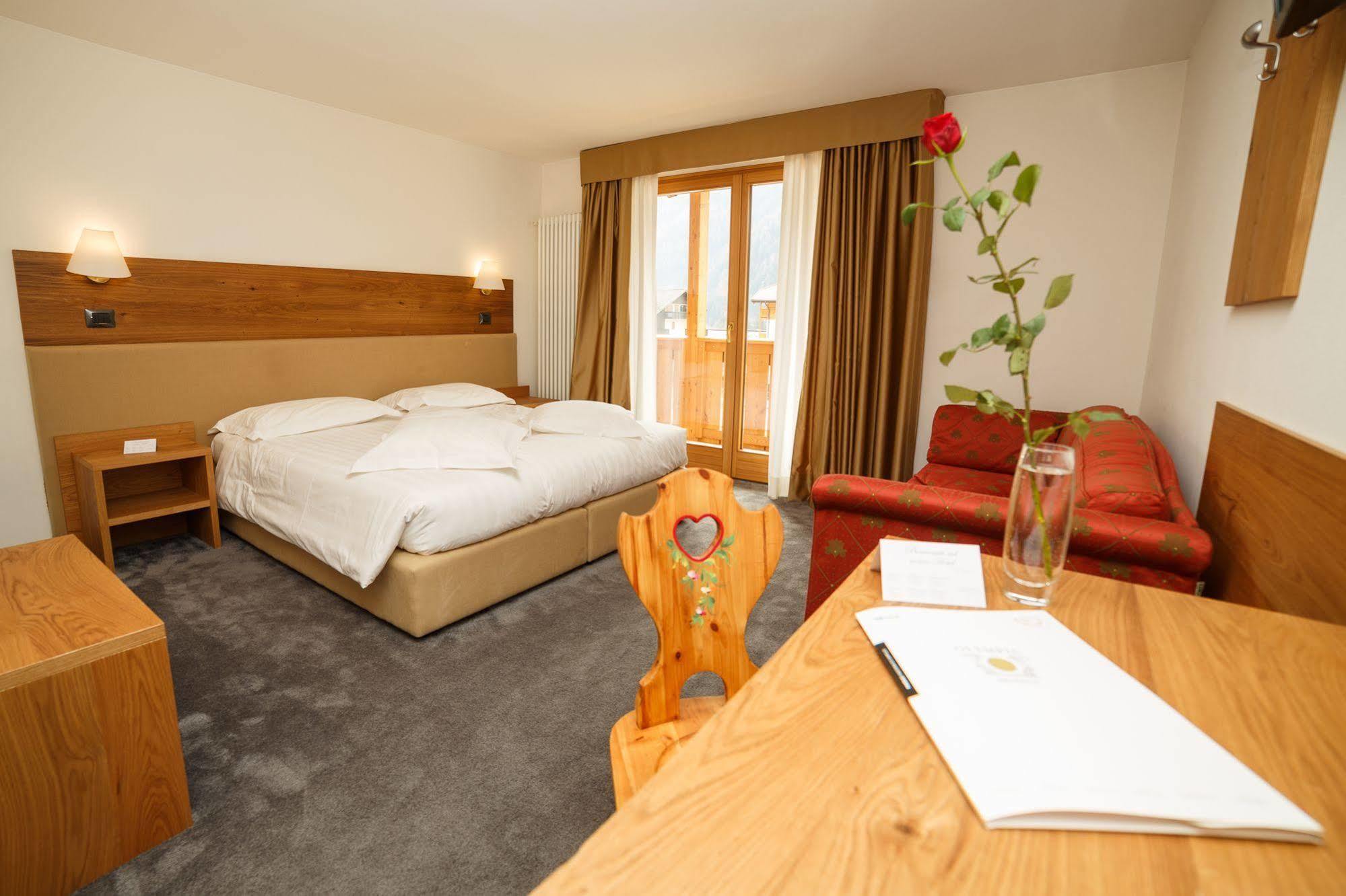 Olympic Regina Hotel Pinzolo Eksteriør bilde