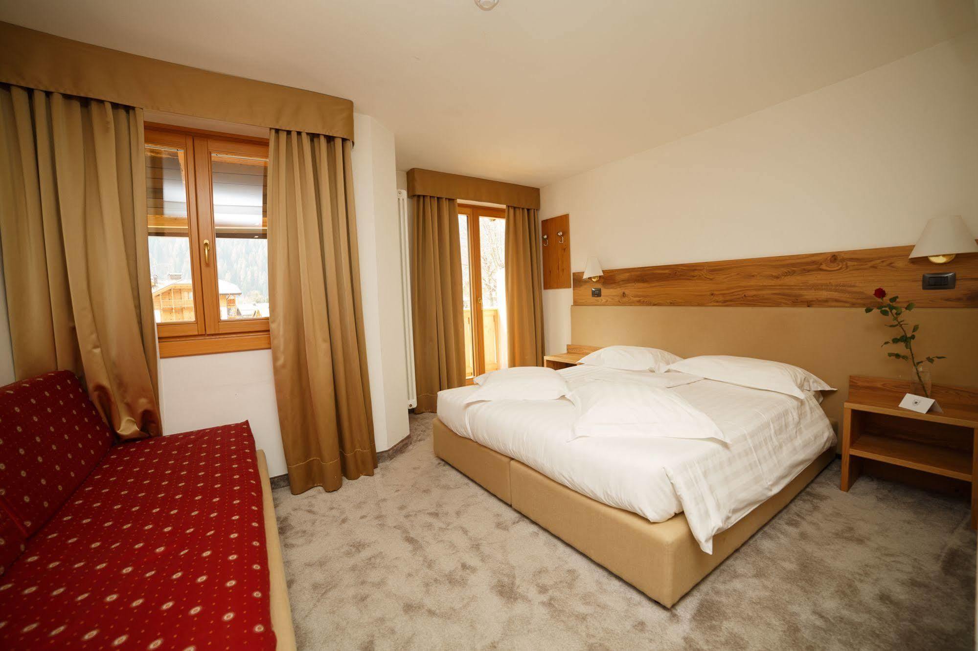 Olympic Regina Hotel Pinzolo Eksteriør bilde
