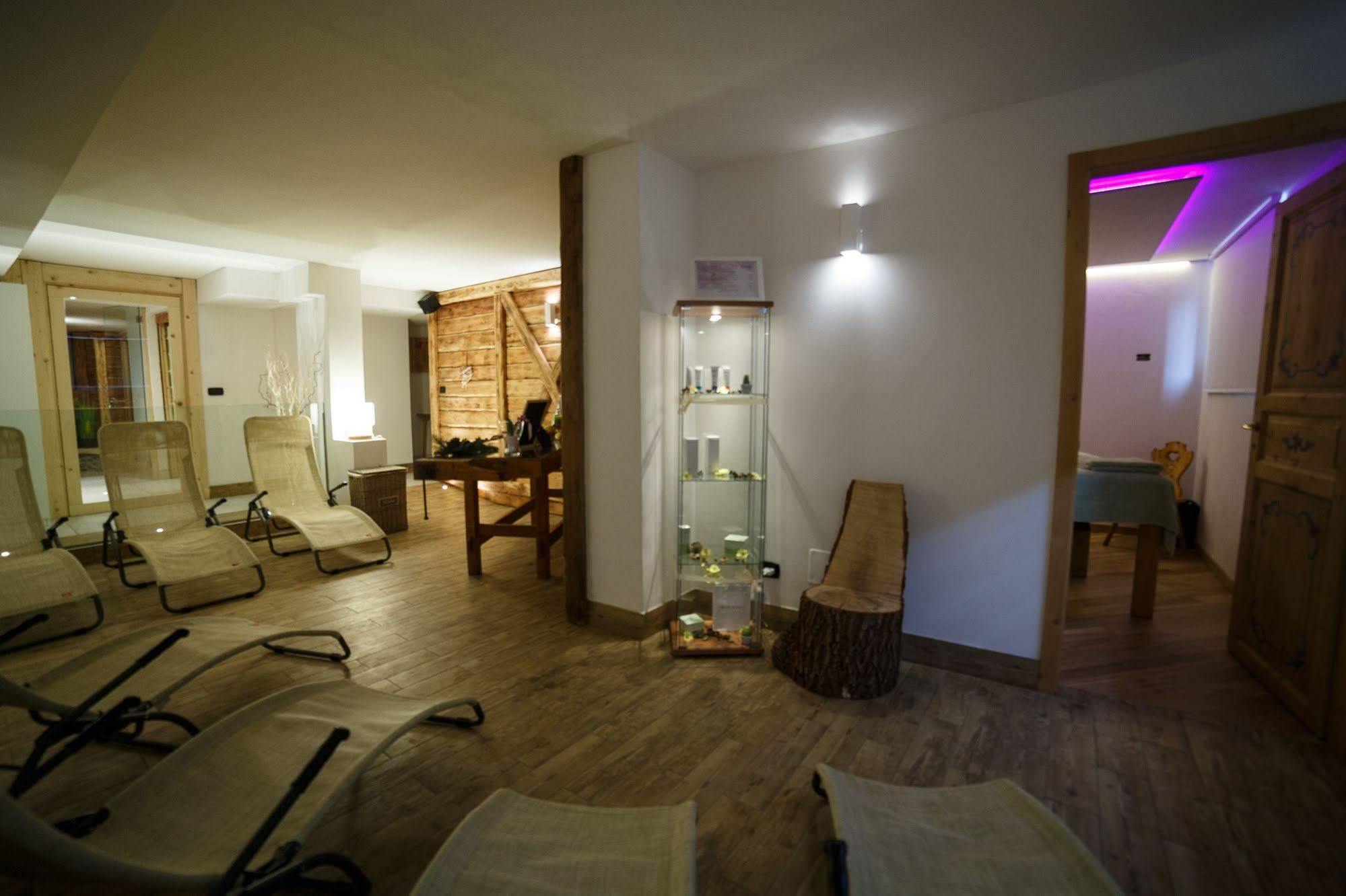 Olympic Regina Hotel Pinzolo Eksteriør bilde